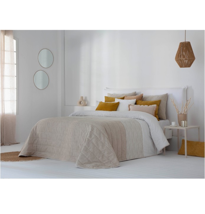 Couvre-lit matelassé et ses housses coussins Devi lin Antilo - Blancollection
