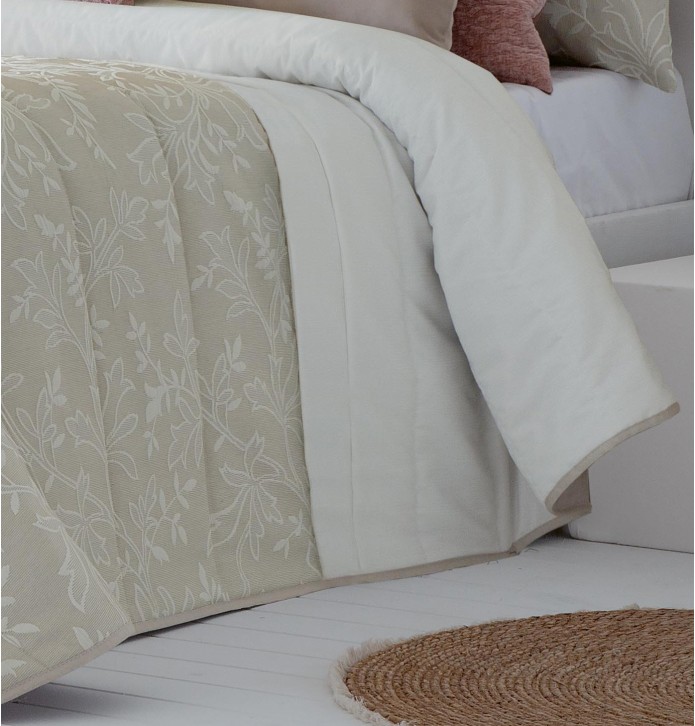 Couvre-lit matelassé et ses housses coussins Greta Antilo - Blancollection