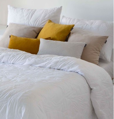 Couvre-lit matelassé Mireya blanc Antilo
