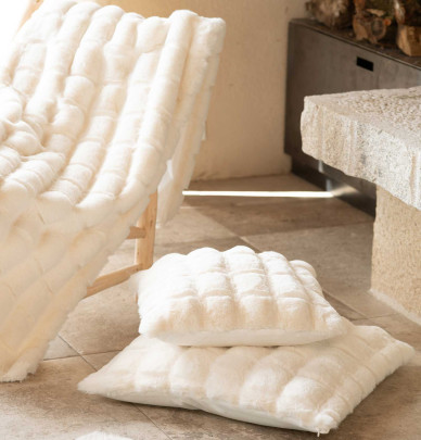 Plaid fausse fourrure Pelissa Qabane