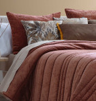 Couvre-lit velours matelassé Nui lie de vin Antilo - Blancollection