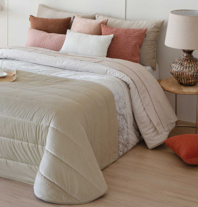 Couvre lit matelassé Arlet sable/beige  clair Antilo
