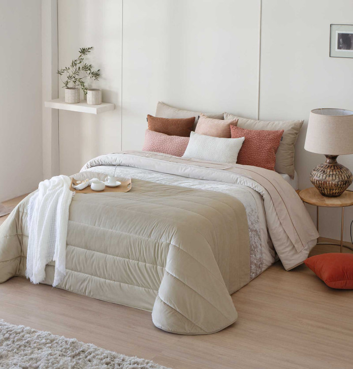 Couvre lit matelassé Arlet sable/beige  clair Antilo