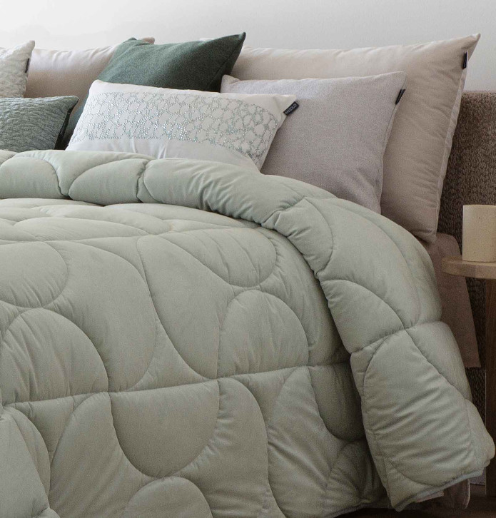 Couvre-lit velours matelassé Arni vert d'eau Antilo - Blancollection