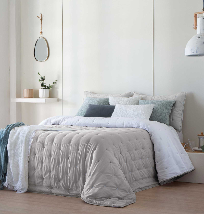 Couvre lit matelassé réversible Libet gris Antilo