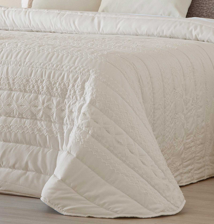 Couvre-lit matelassé Sophie beige Antilo - Blancollection