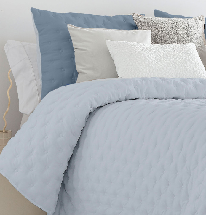 Couvre-lit matelassé réversible Anisa bleu Antilo - Blancollection