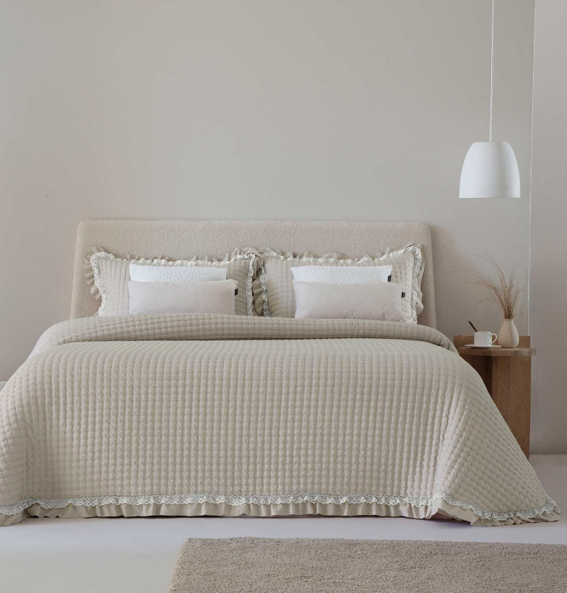 Couvre-lit matelassé Everly beige Antilo