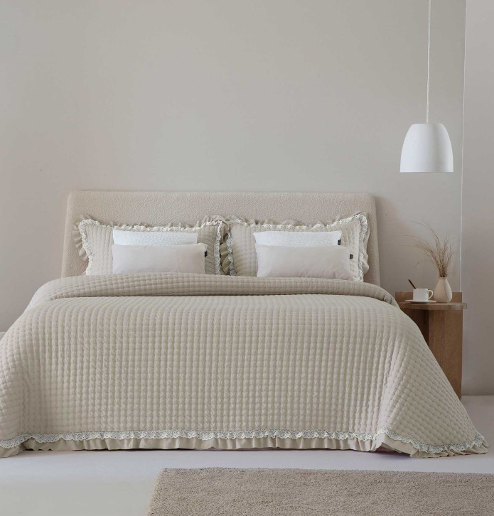 Couvre-lit matelassé Everly beige Antilo