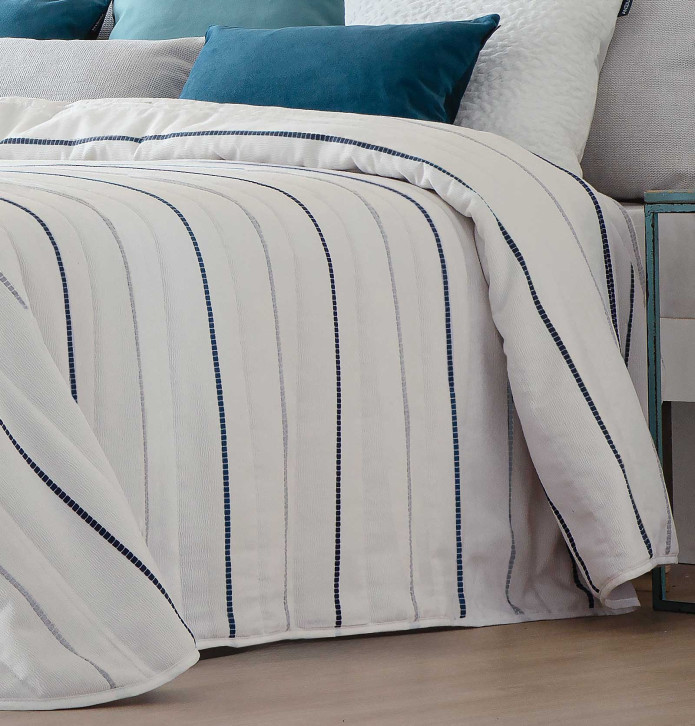 Couvre-lit matelassé et ses housses coussins Donal Antilo - Blancollection