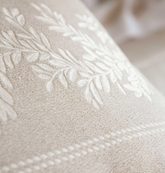 Couvre-lit matelassé et ses housses coussins Vernisa Antilo - Blancollection