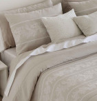 Couvre-lit matelassé et ses housses coussins Vernisa Antilo - Blancollection