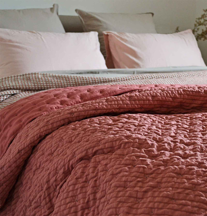 Couvre-lit matelassé Easy rose glacé Toison d'Or - Blancollection