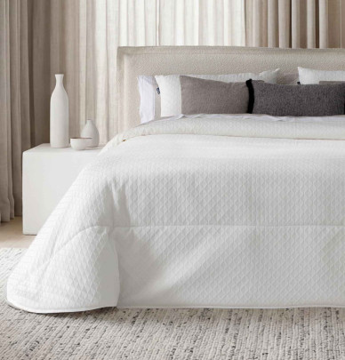 Couvre lit matelassé Alder blanc cassé Antilo