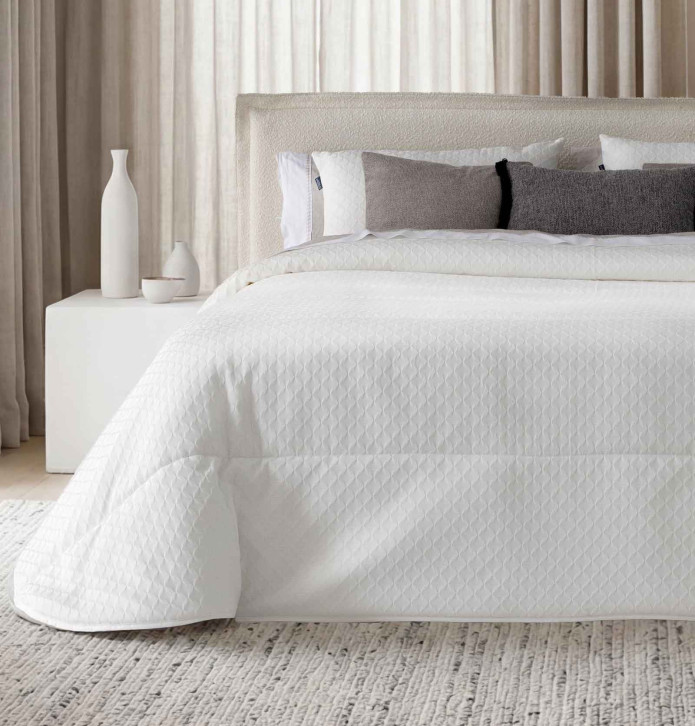 Couvre lit matelassé Alder blanc cassé Antilo
