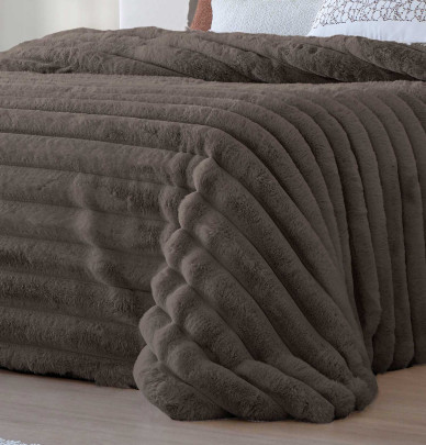 Couvre lit matelassé Cédric chocolat Antilo