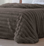 Couvre-lit matelassé Cédric chocolat Antilo - Blancollection