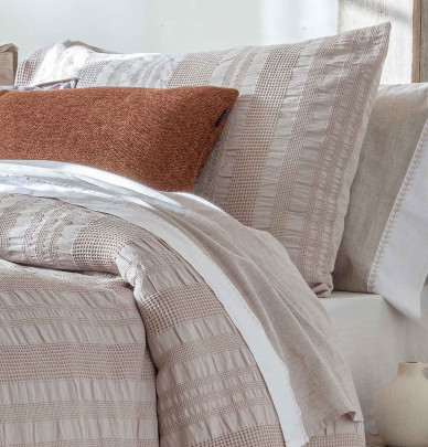 Couvre lit matelassé Aurélia taupe Antilo