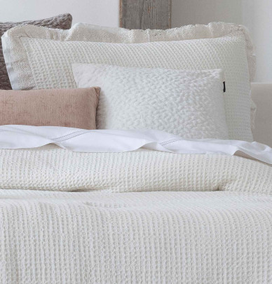 Couvre lit matelassé Kalinda blanc Antilo