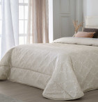 Couvre-lit matelassé et ses housses coussins Candy beige Antilo - Blancollection