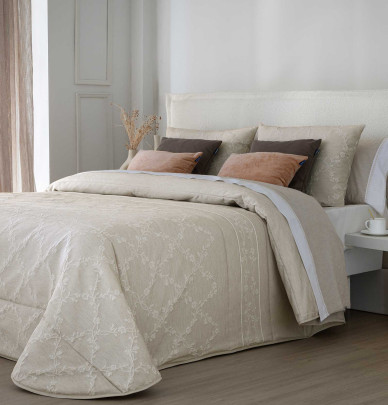 Couvre-lit matelassé Candy beige Antilo