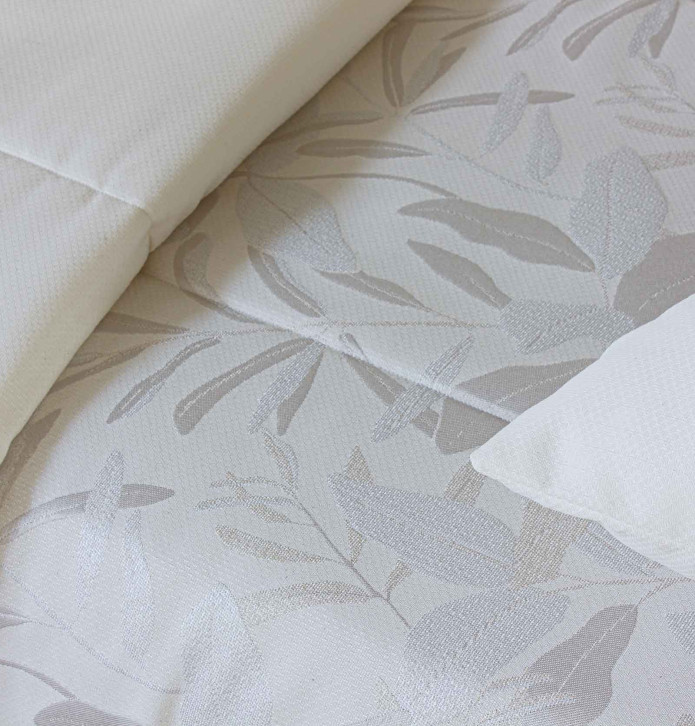 Couvre lit matelassé jacquard Paray Reig Marti - Blancollection