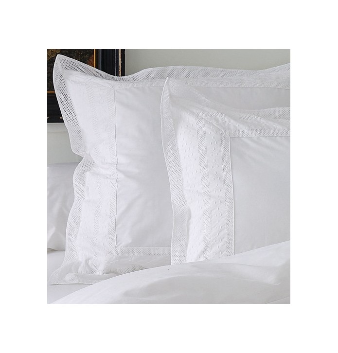 Taie d'oreiller percale de coton brodée Anecdotes blanc Sylvie Thiriez Taie d'oreiller percale de coton brodée Anecdotes blanc Sylvie Thiriez
